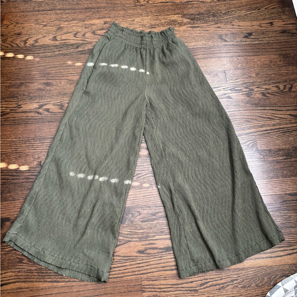 Women’s Dark Olive Green Soft Wide-Leg Pants, size S
